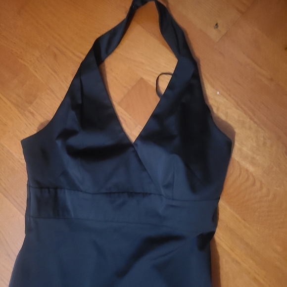 Sateen halter dress - Picture 2 of 4